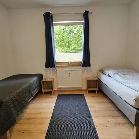 Wohnung-nummer-4 *
